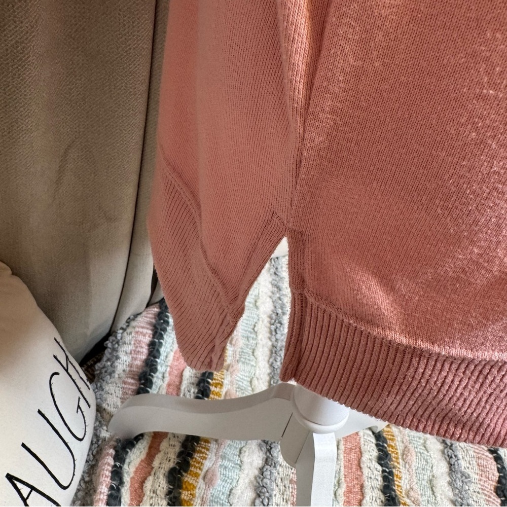 Time and Tru Pink Crew Neck Sweater Size M/L - Picture 4 of 10